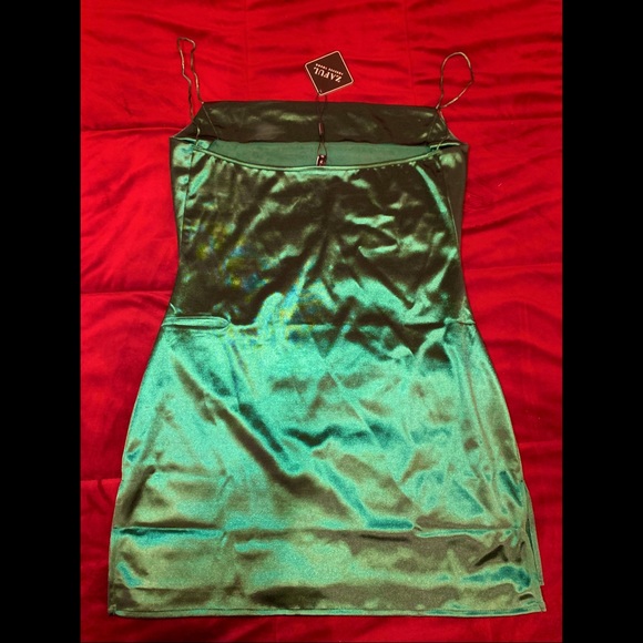 Side Slit Satin Line Cami Dress - Green - Picture 2 of 3